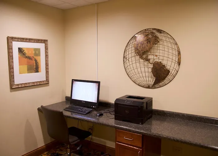 Country Inn & Suites By Radisson, Crystal Lake, Il