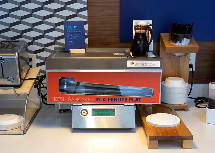 Holiday Inn Express & Suites Chicago West - St Charles By Ihg